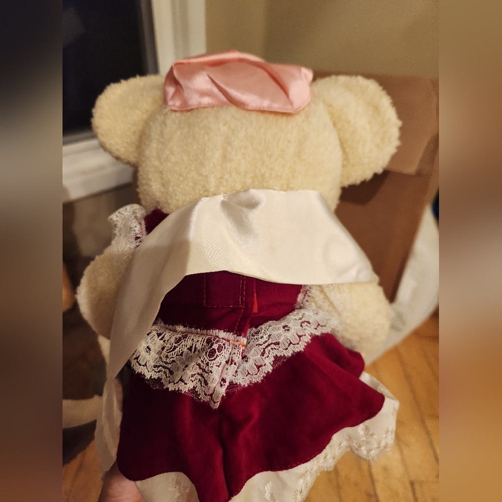 Vintage Jewish religious teddy bear Bat Mitzvah red velvet dress - Picture 11 of 11